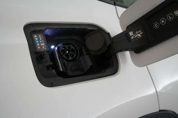 BMW iX3 Impressive — photo 24