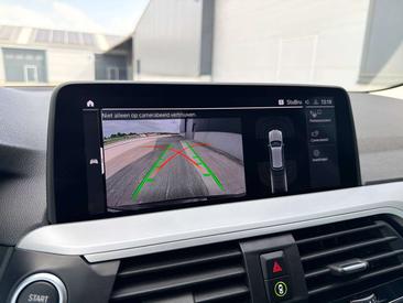 BMW X3 XDrive30e — photo 18