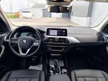 BMW X3 XDrive30e — photo 21
