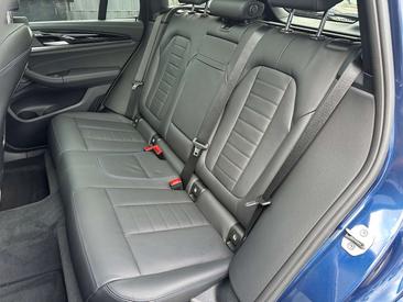 BMW iX3 — photo 11