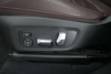 BMW iX3 Impressive EDrive40 — photo 26