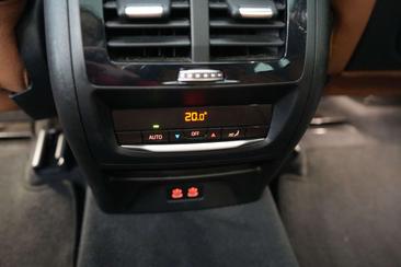 BMW iX3 Impressive — photo 30