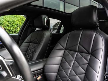 BMW Série 7 750e XDrive — photo 12