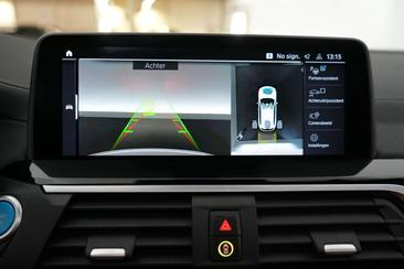 BMW iX3 Impressive — photo 39