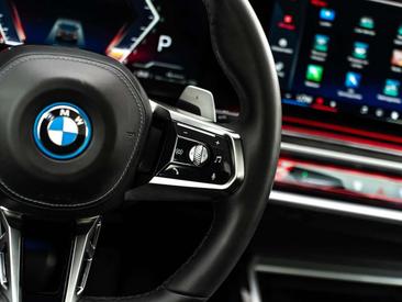 BMW Série 7 750e XDrive — photo 35