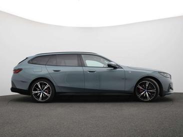 BMW I5 M Sport — photo 3