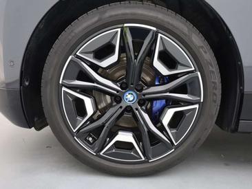 BMW IX — photo 8