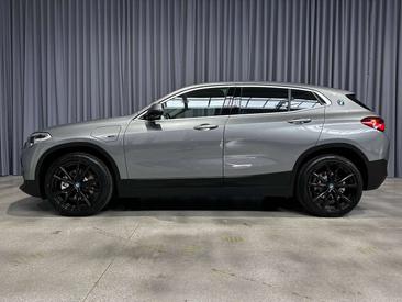 BMW X2 XDrive25e — photo 2