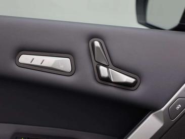 BMW IX — photo 16