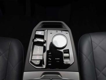 BMW IX — photo 22