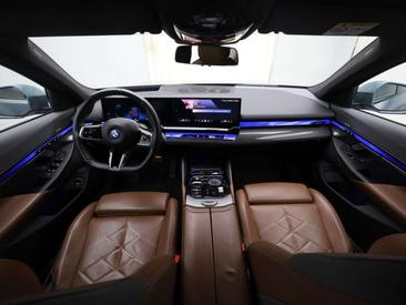 BMW I5 M Sport — photo 7