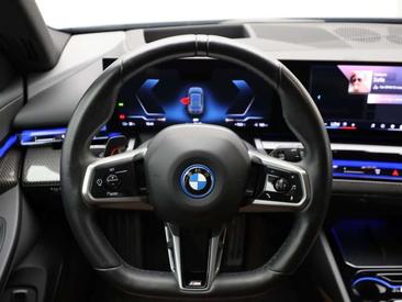 BMW I5 M Sport — photo 9