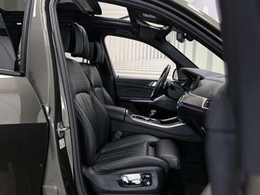 BMW X5 M Sport XDrive — photo 17