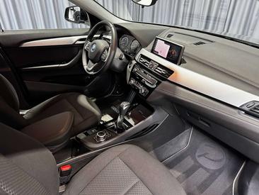 BMW X2 XDrive25e — photo 11