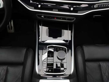 BMW X5 M Sport 50e — photo 23