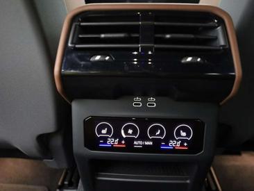 BMW I5 M Sport — photo 19