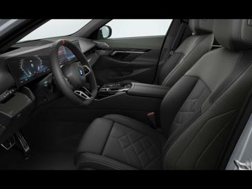 BMW I5 M60 XDrive — photo 26
