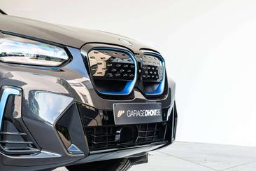 BMW iX3 — photo 9