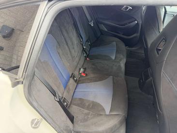 BMW Série 2 Gran Coupé 218d — photo 10