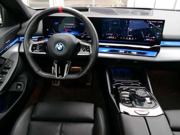 BMW I5 M60 XDrive — photo 27