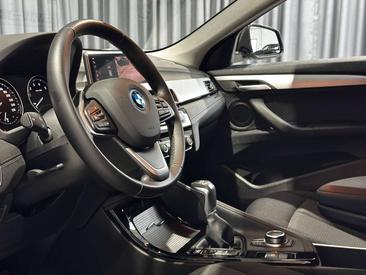 BMW X2 XDrive25e — photo 20