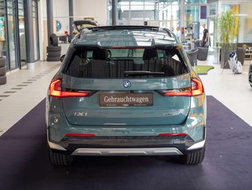 BMW IX1 X-Line EDrive20 — photo 4