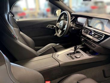 BMW Z4 M40i — photo 11
