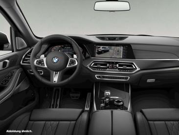 BMW X5 50i — photo 7