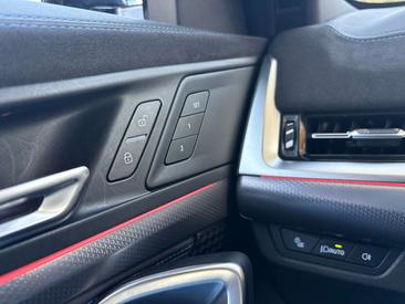 BMW IX2 M Pack EDrive20 — photo 29