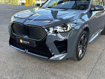 BMW IX2 M Pack EDrive20 — photo 33