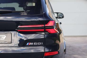 BMW X5 Individual M60i — photo 14