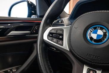 BMW iX3 — photo 23