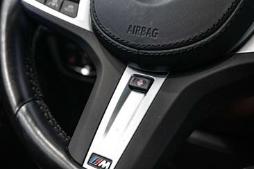 BMW iX3 — photo 25