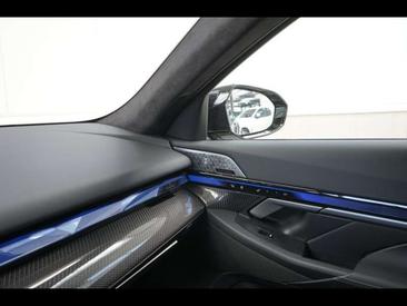 BMW M5 — photo 11