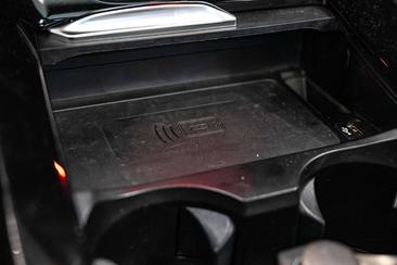 BMW iX3 — photo 26