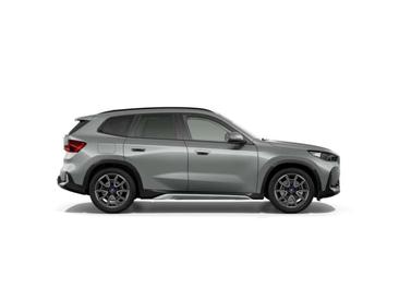 BMW IX1 EDrive20 — photo 3