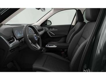 BMW IX1 EDrive20 — photo 6