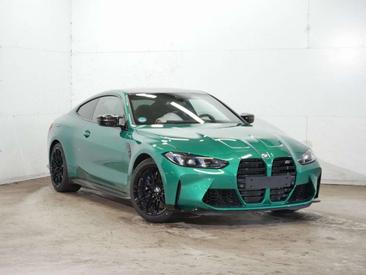 BMW M4 — photo 2