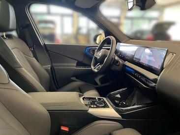 BMW X3 30e XDrive — photo 11