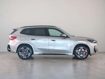 BMW X1 XDrive23i — photo 7