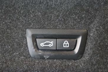 BMW Série 3 M Sport 330e — photo 5