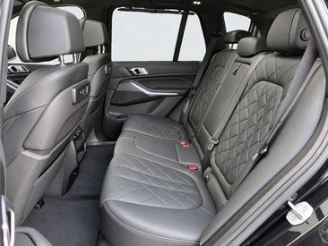 BMW X5 XDrive — photo 11