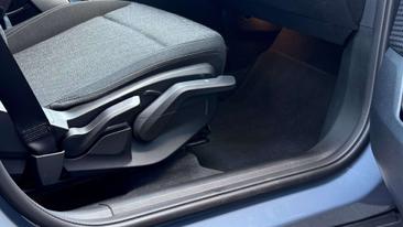 BMW X1 XDrive20d — photo 22