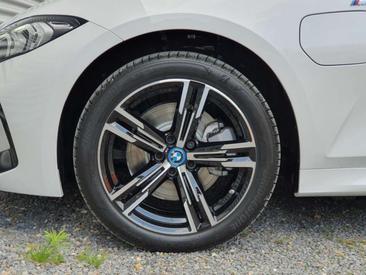 BMW Série 3 M Sport 320e — photo 25