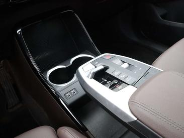 BMW IX1 Launch Edition XDrive30 — photo 15