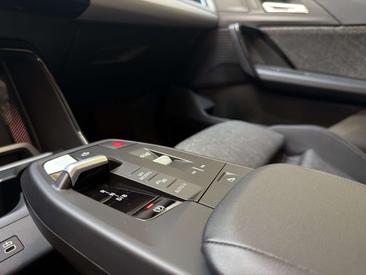 BMW IX1 EDrive20 — photo 19