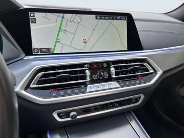 BMW X5 XDrive — photo 16