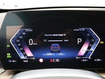 BMW IX1 Launch Edition XDrive30 — photo 18