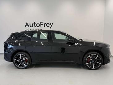 BMW iX3 SDrive40 — photo 3