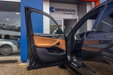 BMW iX3 Executive — photo 15